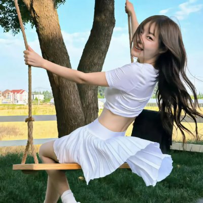 坐在酒吧里吃蛋糕